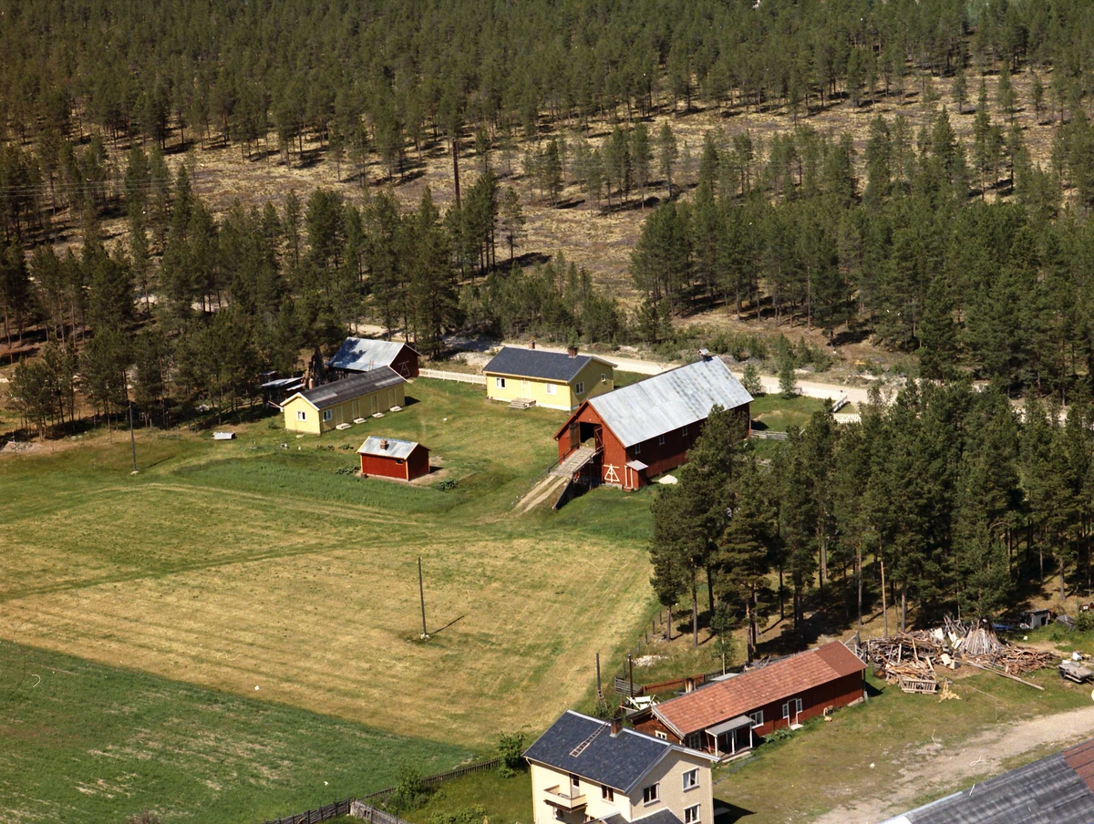 Widerøes Flyveselskap A/S, Gårdsbruk (Bymoen) Moan