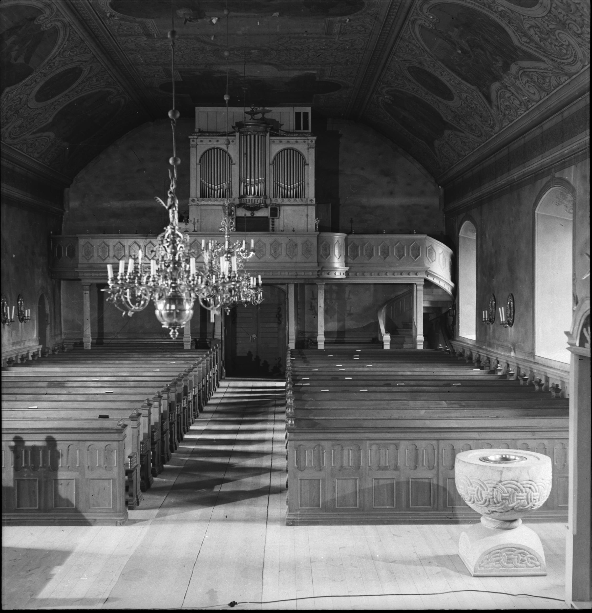 Ivar Schnell, Helgesta kyrka