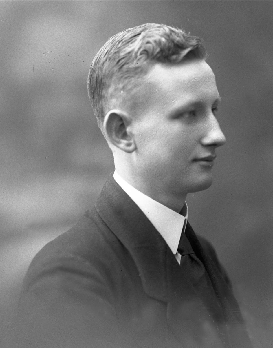 Gustav Borgen, NFB.42934