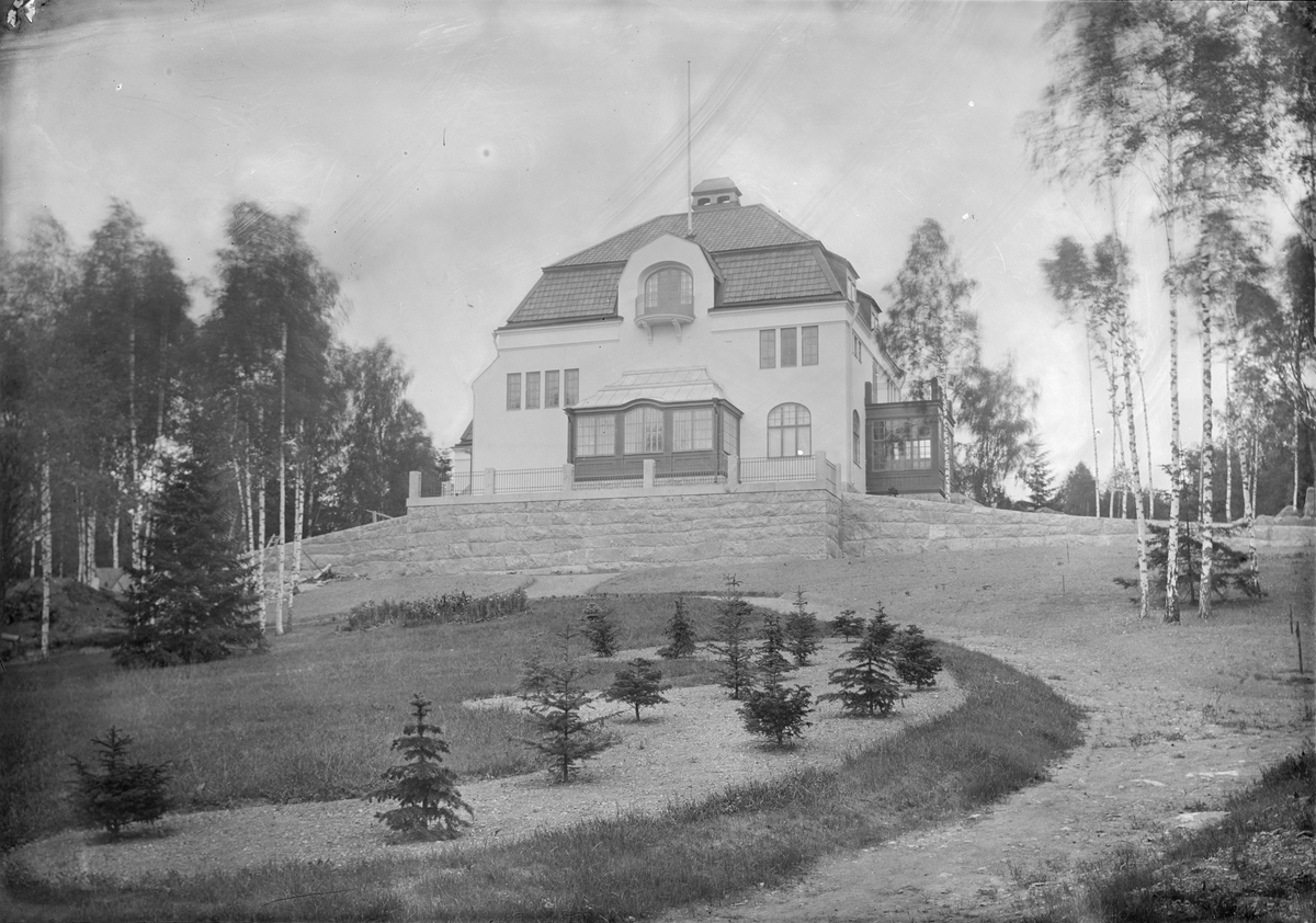 Henri Osti's Fotografiateliér, Bagarmästare Matthias Dubois villa, Uppsala, före 1914