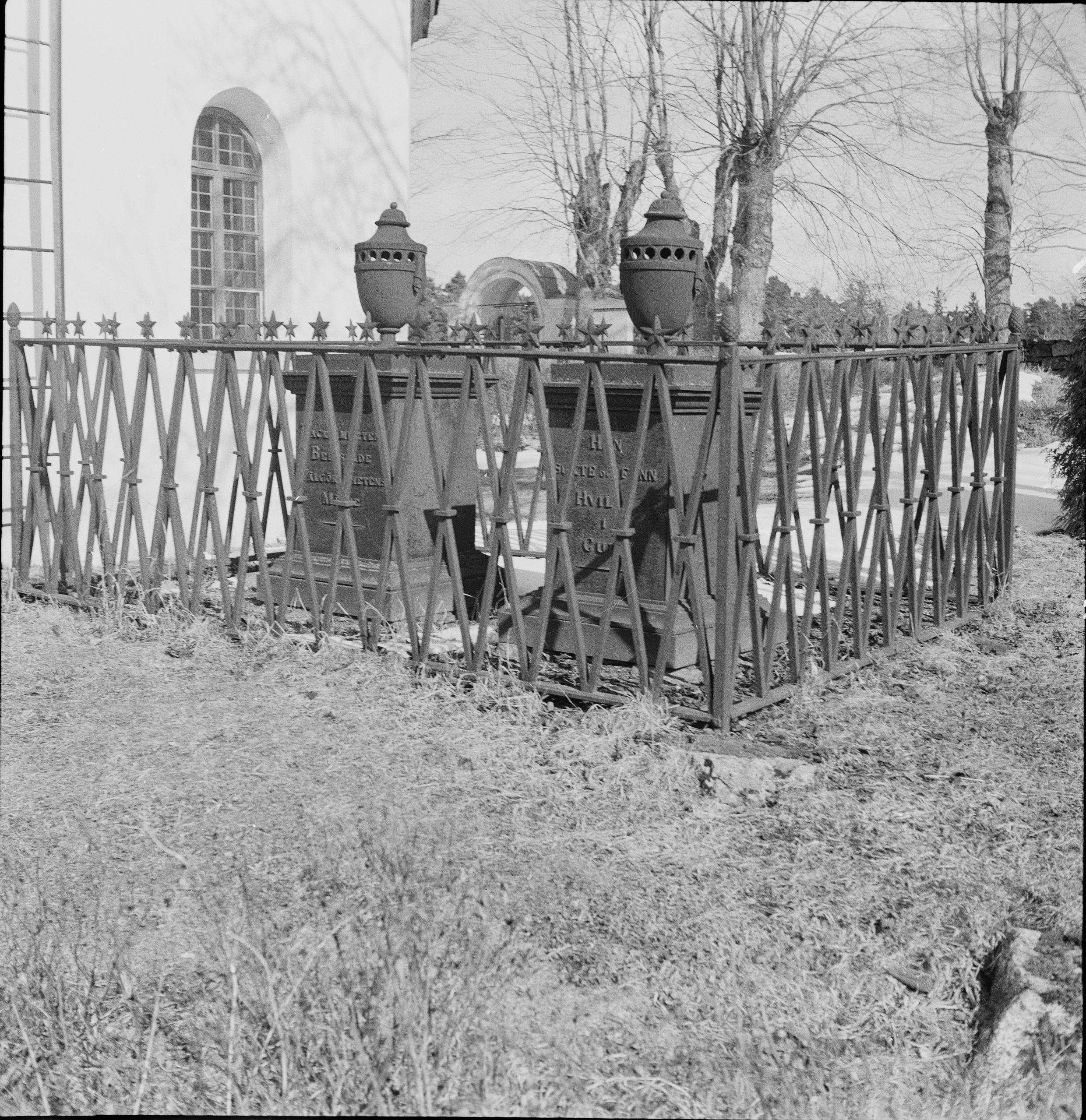 Nils Lagergren, Låssa kyrka