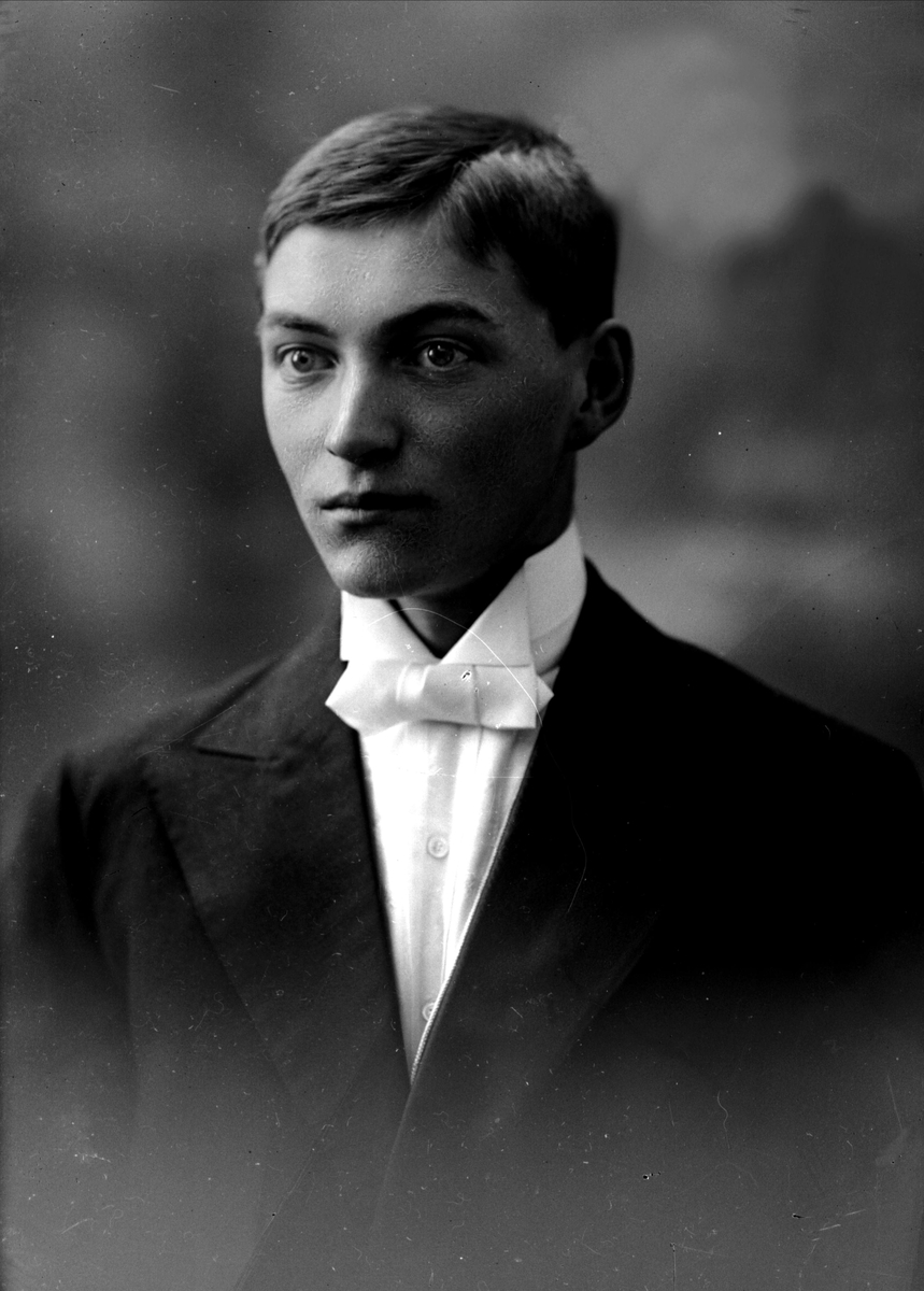 Gustav Borgen, NFB.08001