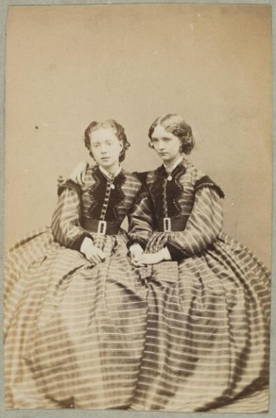 Unknown, Carte-de-visite photographs (480). Four photographs  are dry-mounted to each sheet (120).