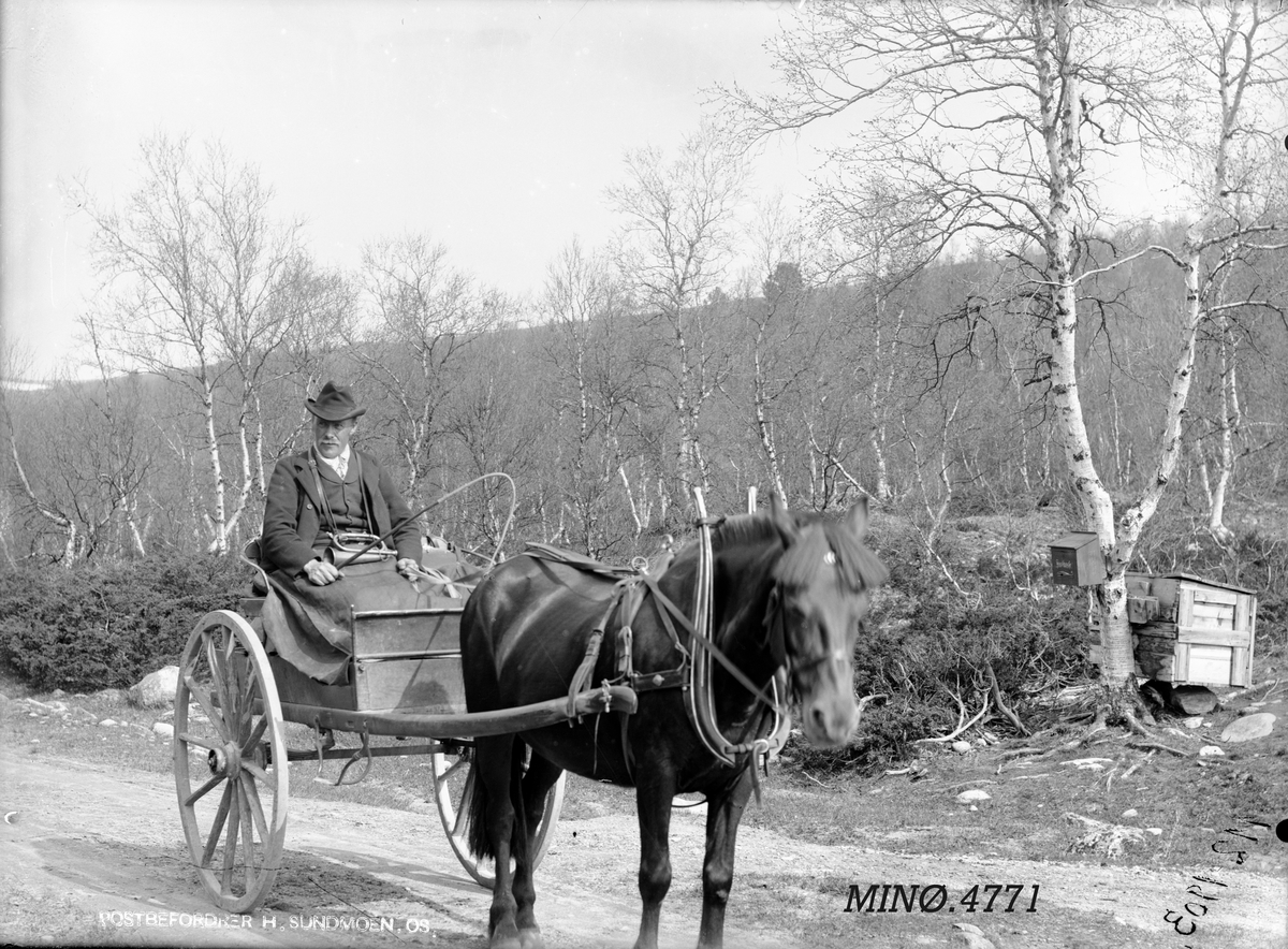 Peder J. Bredalslien, Postbefordrer H. Sundmoen, Os