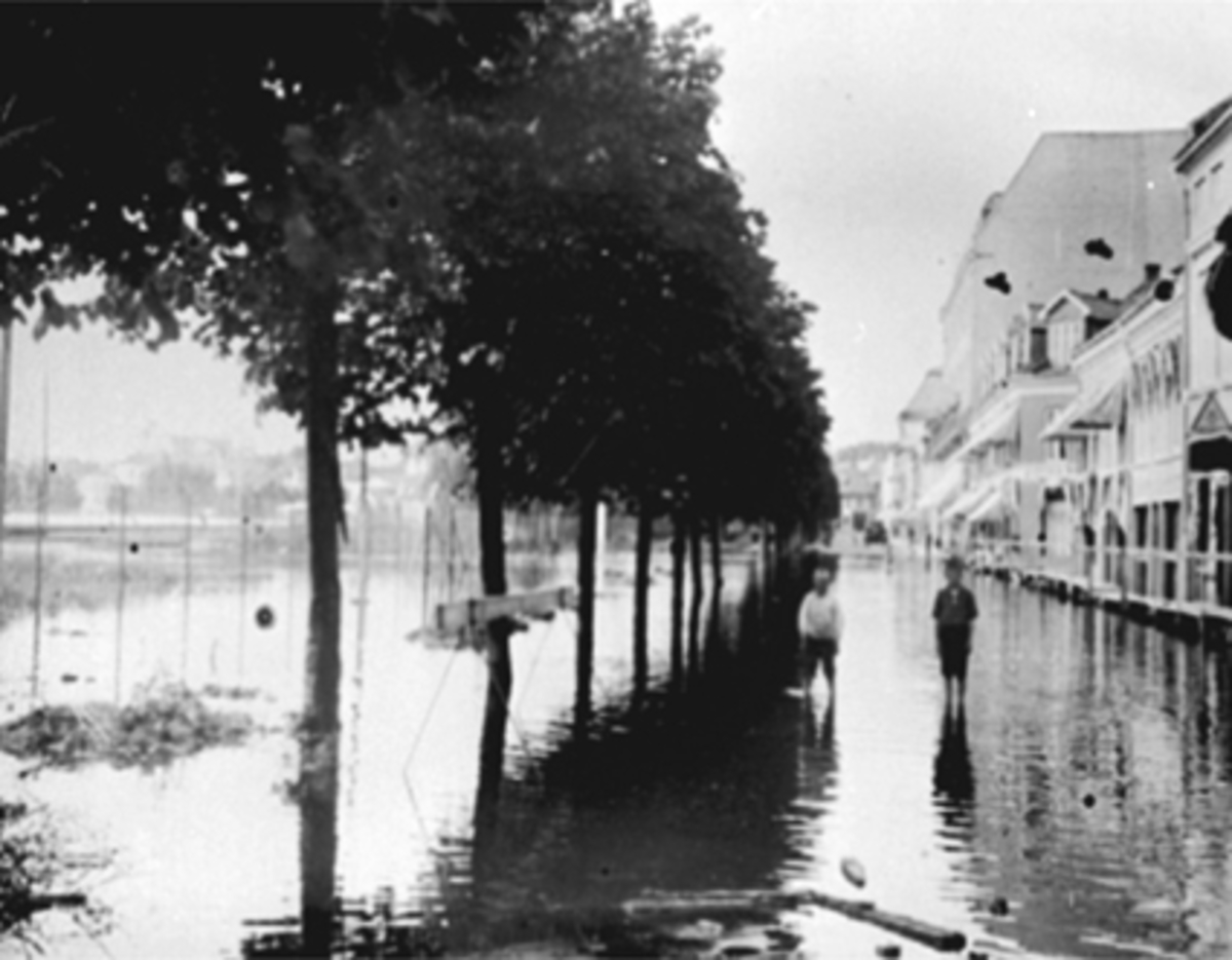 Anno Domkirkeodden, FLOMMEN 1927, 2 GUTTER, PETTER REINFJORD, MAGNUS REINFJORD