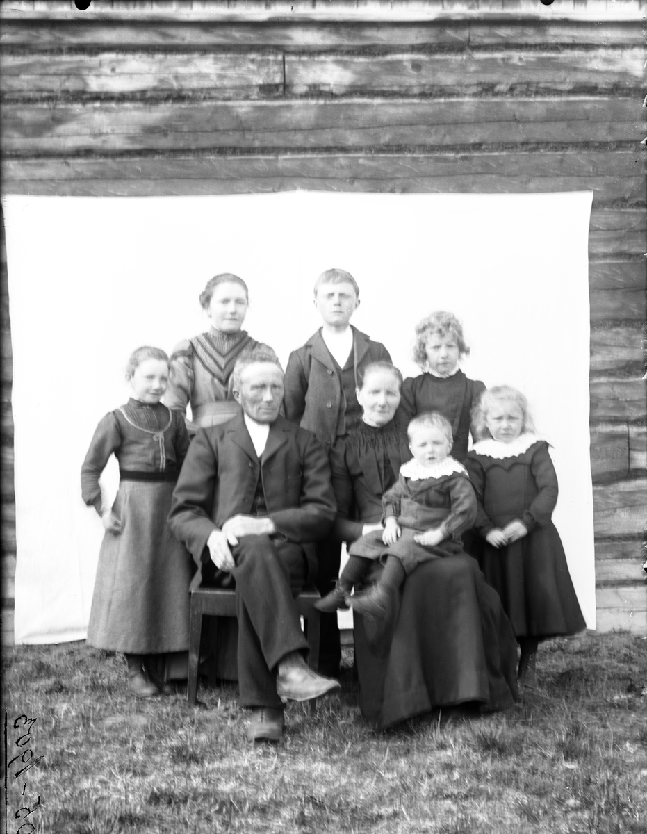 Peder J. Bredalslien, Familiebilde