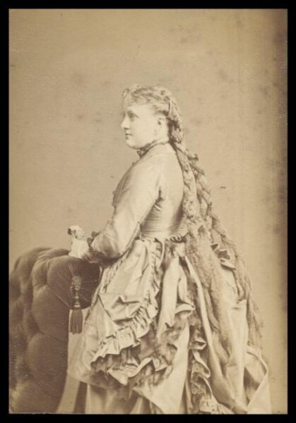 London Stereoscopic and Photographic Company, Guy Little Theatrical Photograph