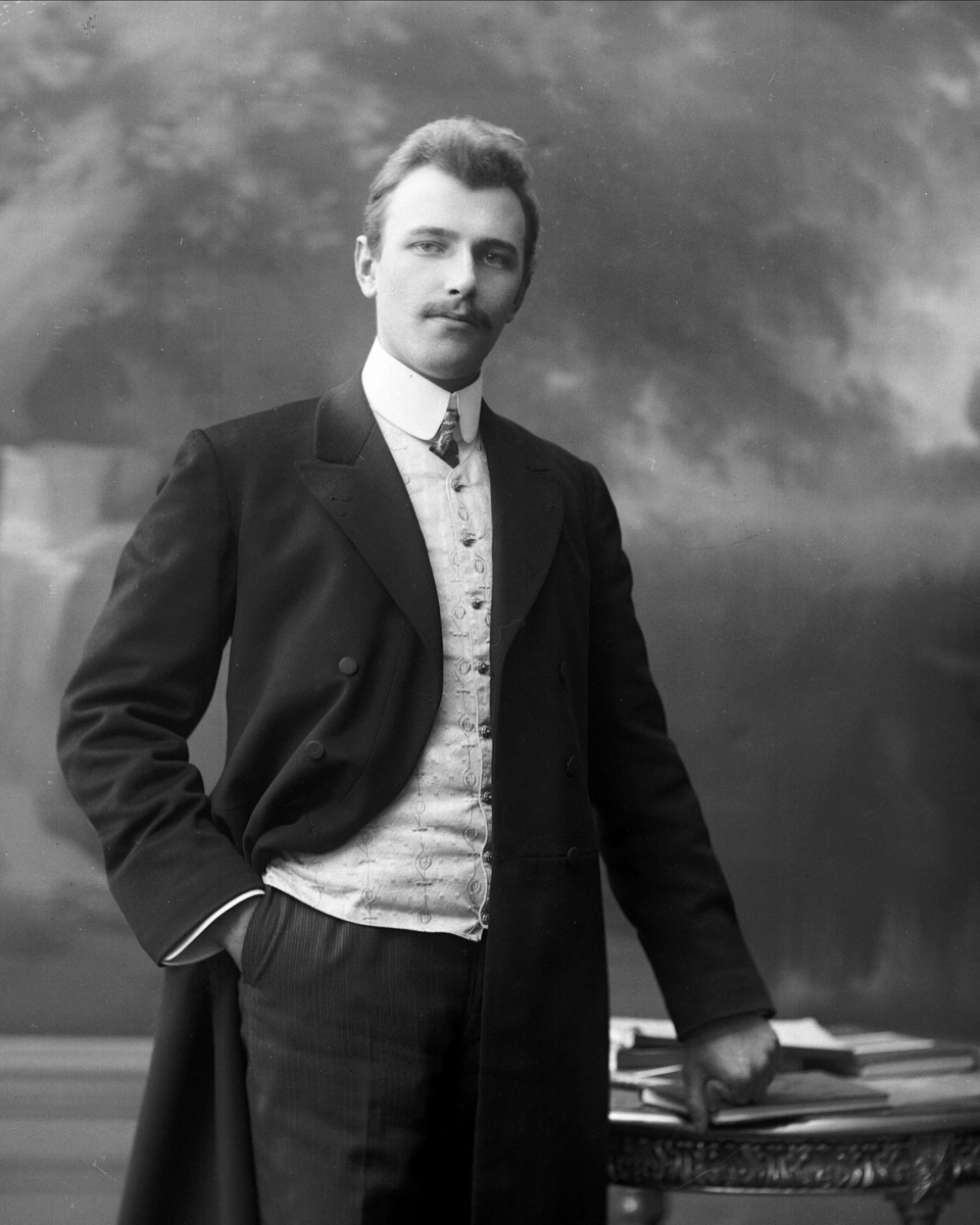 Gustav Borgen, NFB.05462