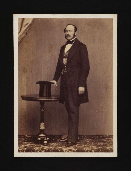 W. & D. Downey, A portrait of a man