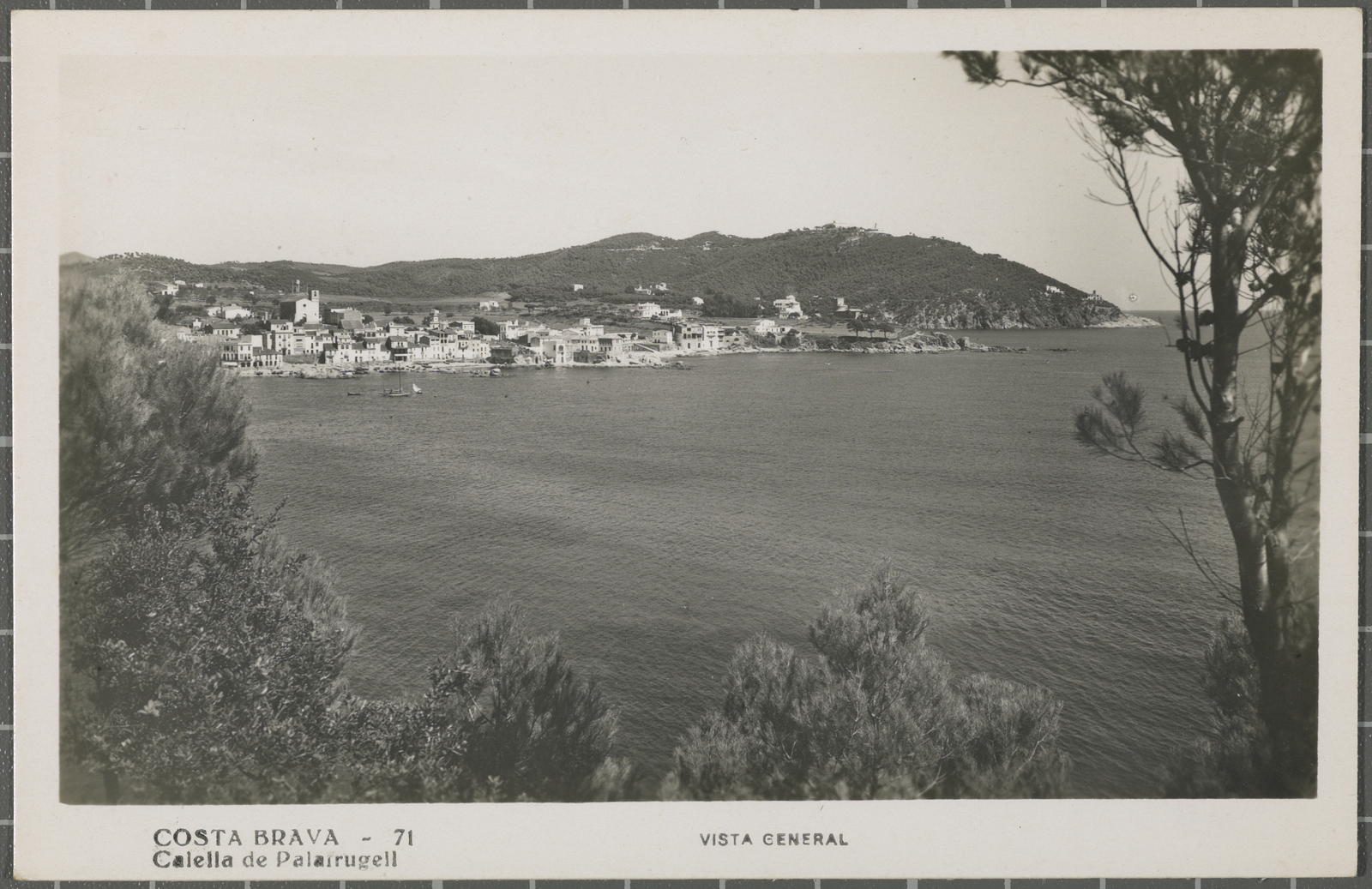 Desconegut, Costa Brava - 71 Calella de Palafrugell. General view