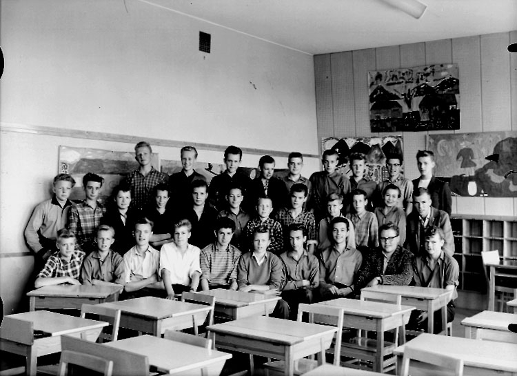 Sven Lindskog, Klassrumsinteriör, 30 pojkar med lärare.