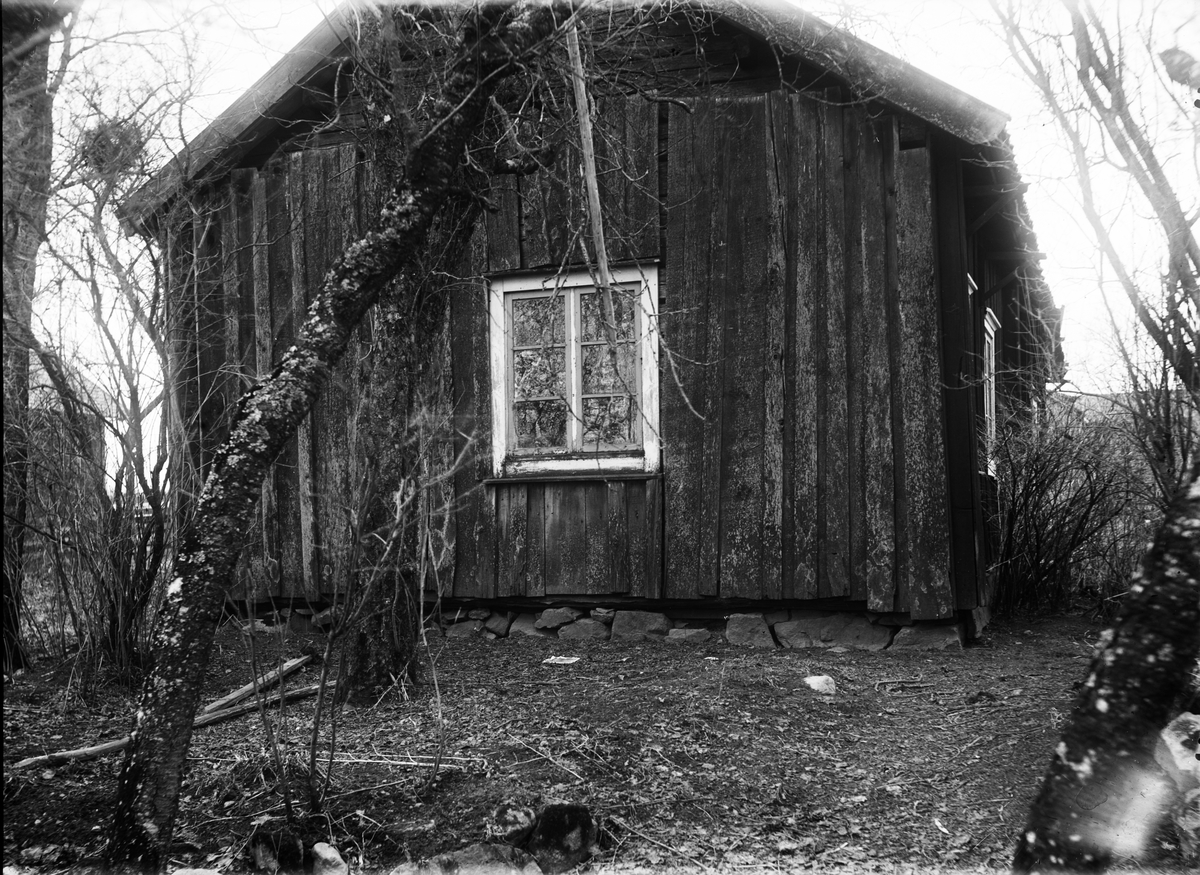Paul Sandberg, The Kitchen Gable at Bärby hut, now at the Open-Air Museum Disagården, in its original location in Bärby, Östervåla parish, Uppland