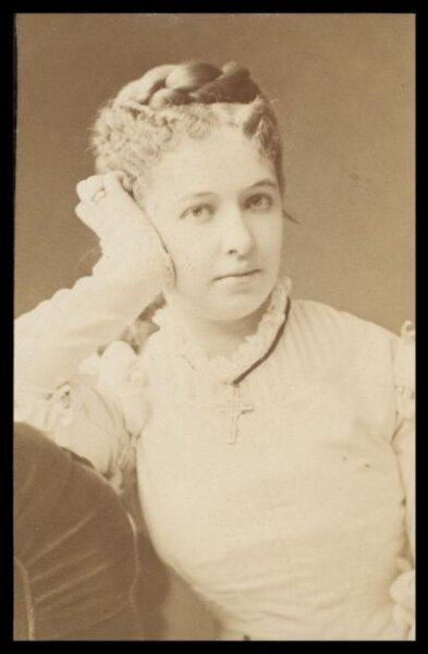 London Stereoscopic and Photographic Company, Guy Little Theatrical Photograph