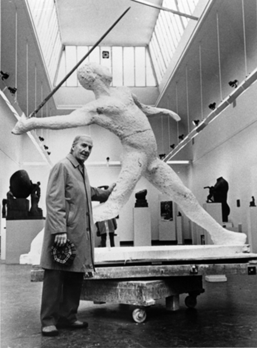 Anno Domkirkeodden, BILLEDHUGGER GUNNAR TIDEMAND JANSON 1901-1983. SKULPTUR SPYDKASTER EGIL DANILSEN.