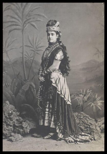 London Stereoscopic and Photographic Company, Guy Little Theatrical Photograph