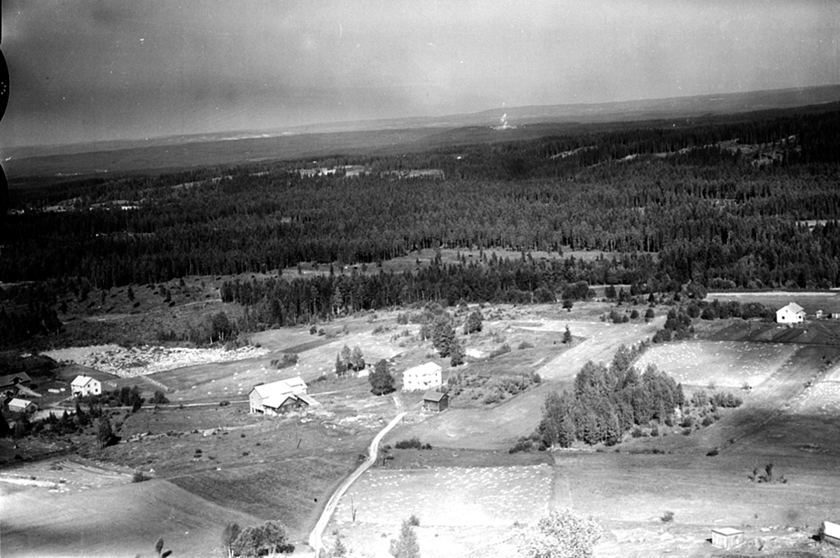 Widerøes Flyveselskap A/S, FLYFOTO, ÅSEN NEDRE 361-1, LUNÅS 361-20, BRÅTEN 361-9, ÅSBYGDA