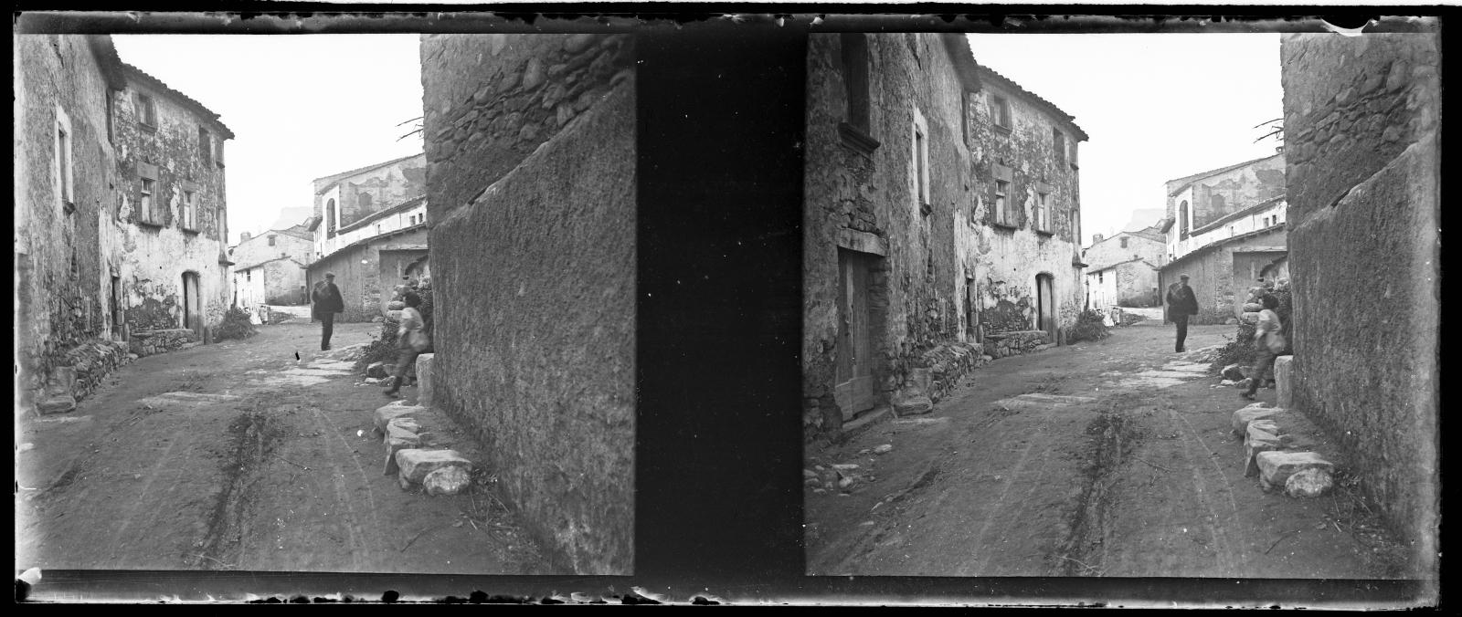 Desconegut, [Carrer al nucli antic de Sant Martí de Centelles]