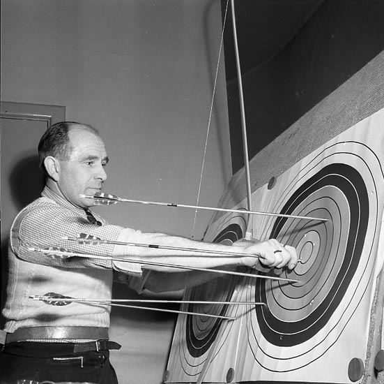 Arne Andersson, Enligt notering: "Bågskytte feb 1951".