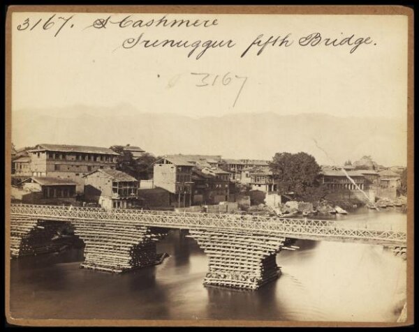 Francis Frith, Cashmere.  Srinuggur fifth Bridge
