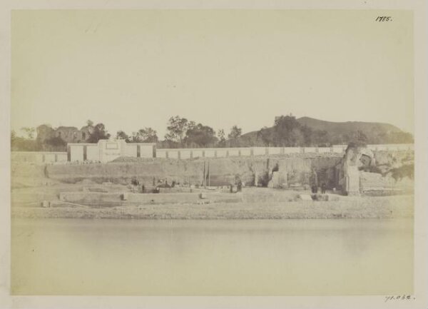 Parker, John Henry, Excavations, 1870 - General View of the Emporium and Monte Testaccio, from the opposite bank of the Tiber.