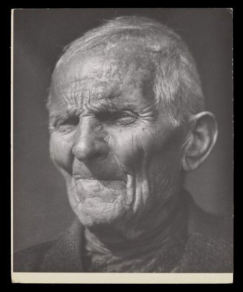 Hoppé, Emil Otto, Old Man