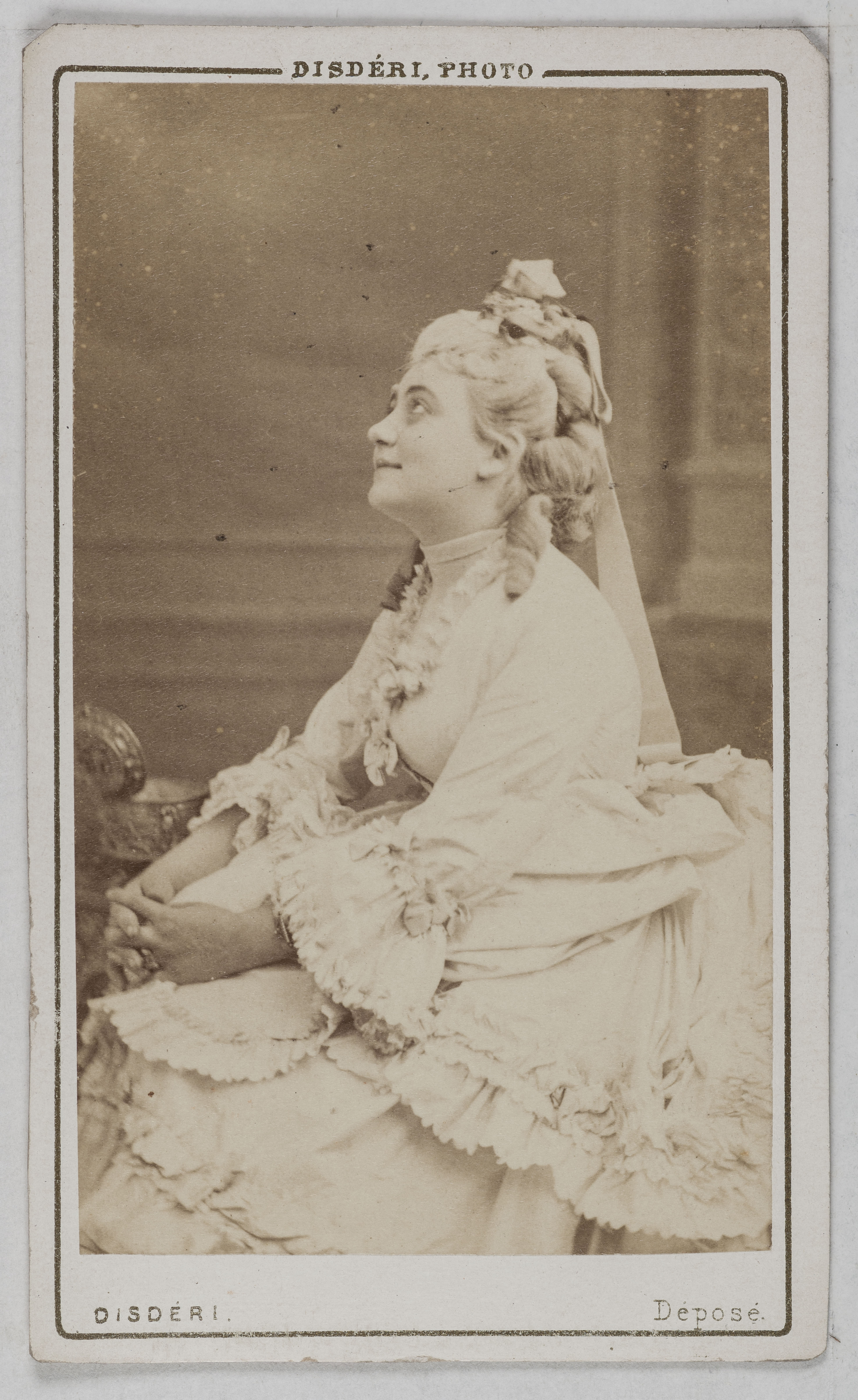André-Adolphe-Eugène Disdéri, Portrait de Marie Kolb, actrice.