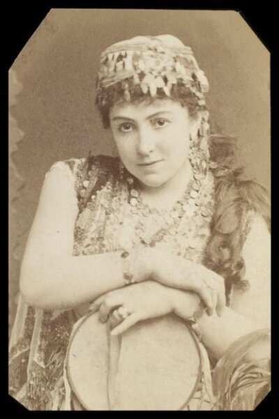London Stereoscopic and Photographic Company, Guy Little Theatrical Photograph