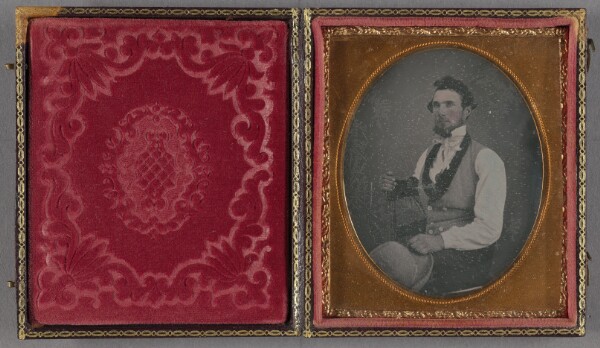 Unknown, [Portrait of a bearded man seated, holding a hat]