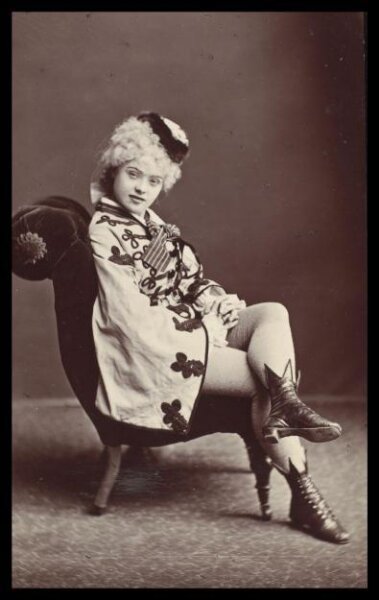 London Stereoscopic and Photographic Company, Guy Little Theatrical Photograph