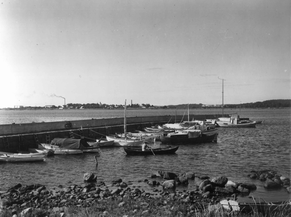 Anders Beer Wilse, Drakt, Valloy, Samferdsel, Båt, Oversiktsbilde