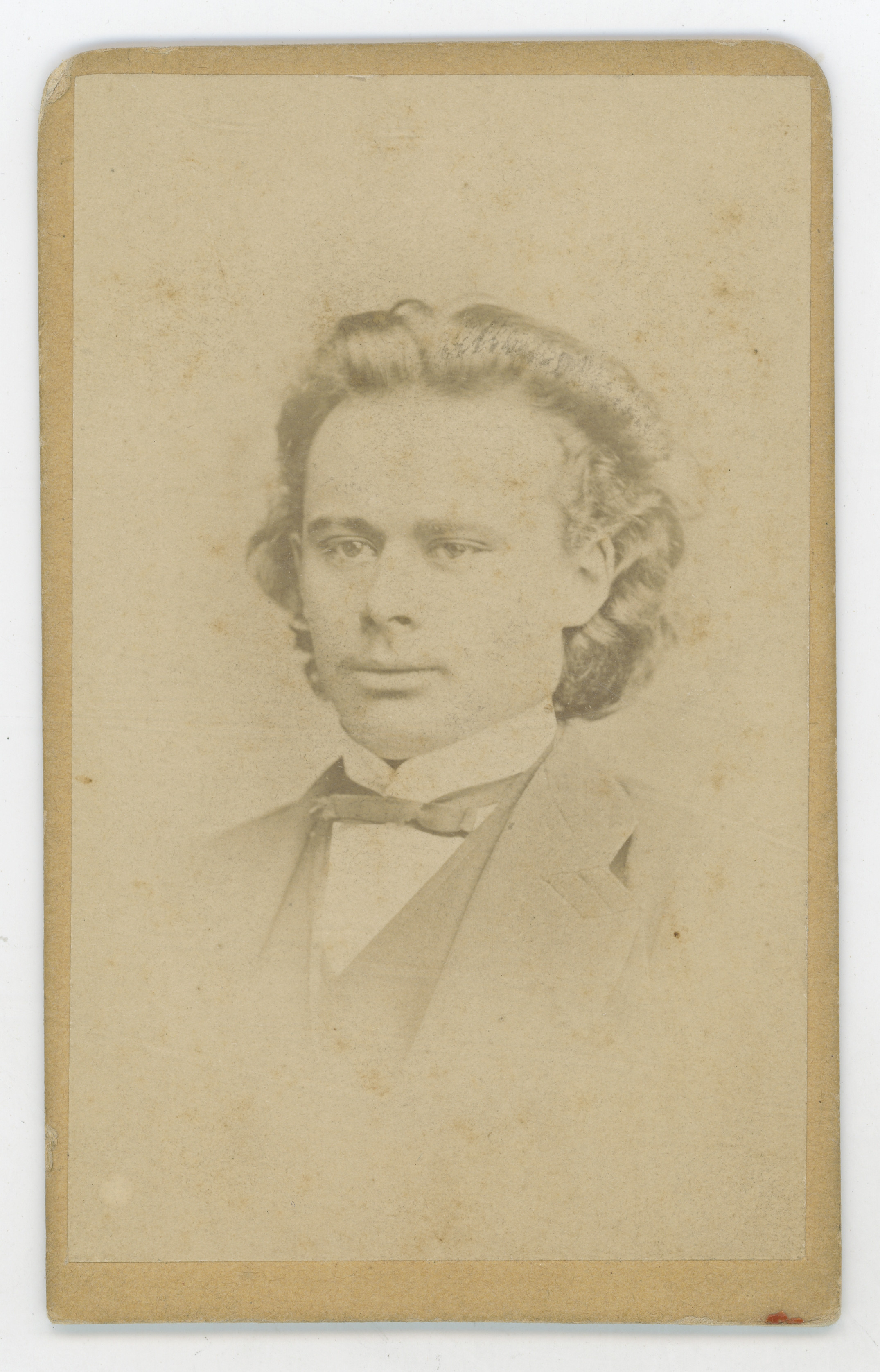 H. Fiedler, Portret umjetnika