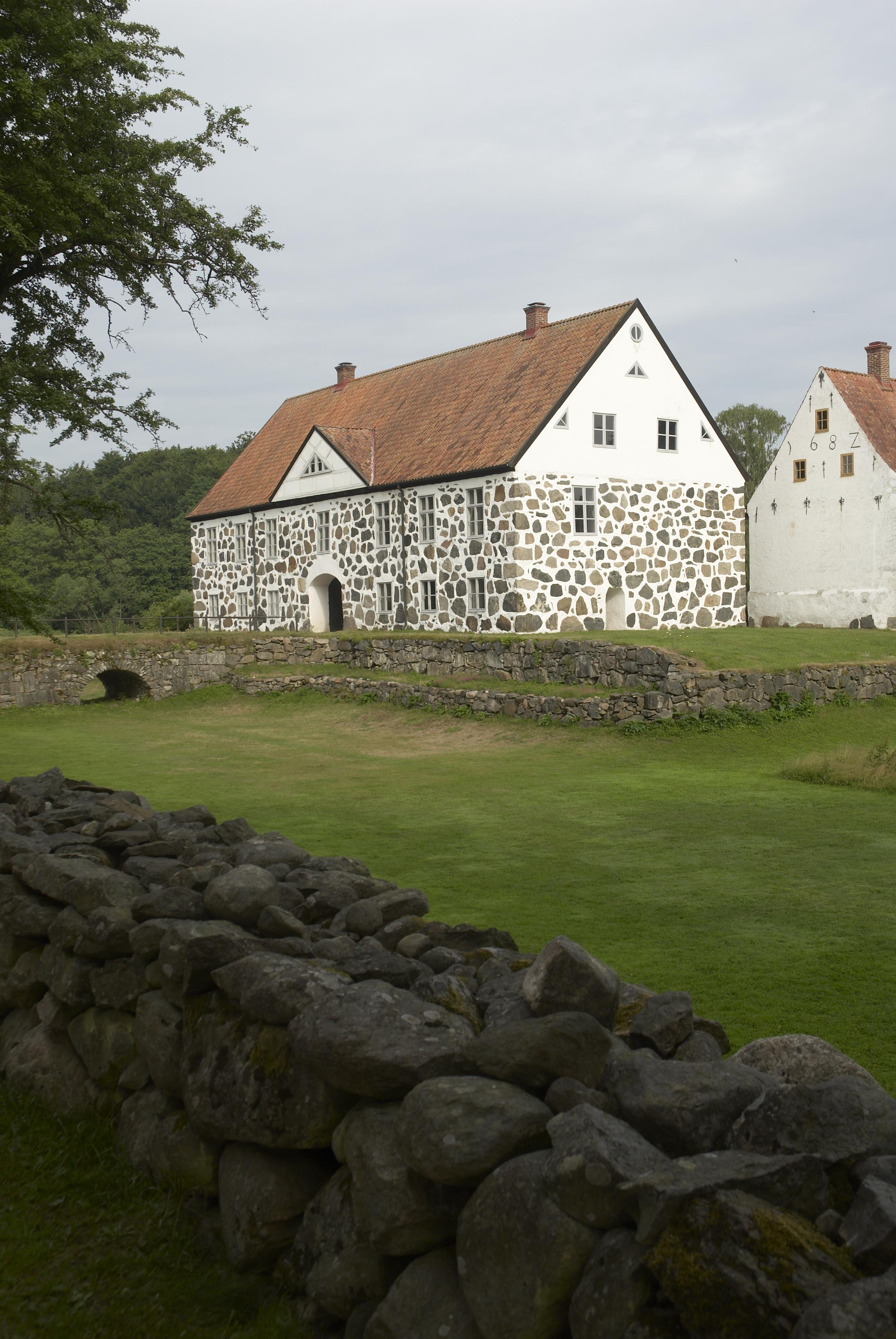 Bengt A Lundberg, Hovdala slott