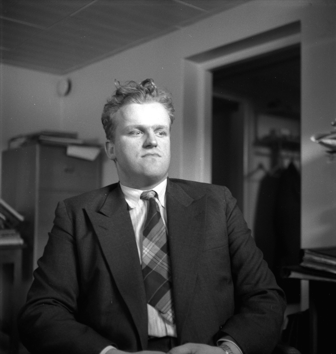 Örebro Kuriren, Beam. February 25, 1956.