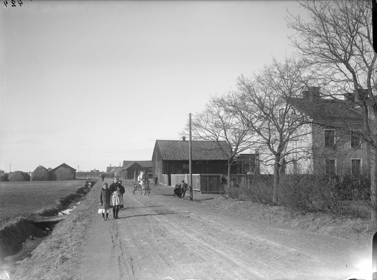 Alfred Dahlgren, Kyrkogårdsgatan från Vasagatan mot norr, Luthagen, Uppsala 1908