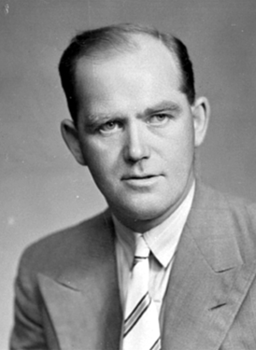 Anno Domkirkeodden, PORTRETT, H. I. L. TURNGRUPPA, FORMANN MIKAEL SØRLUND