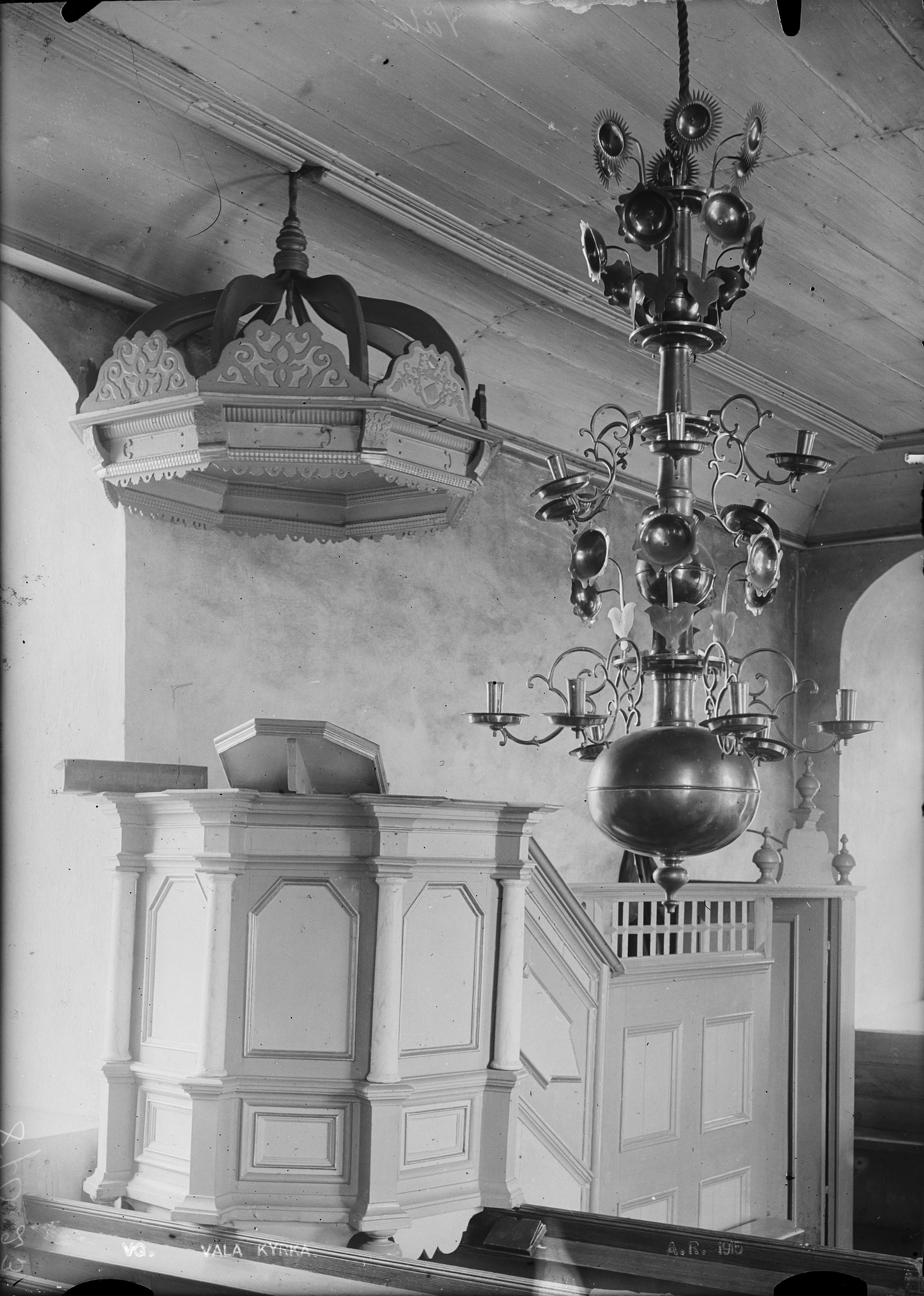 Anders Roland, Väla kyrka