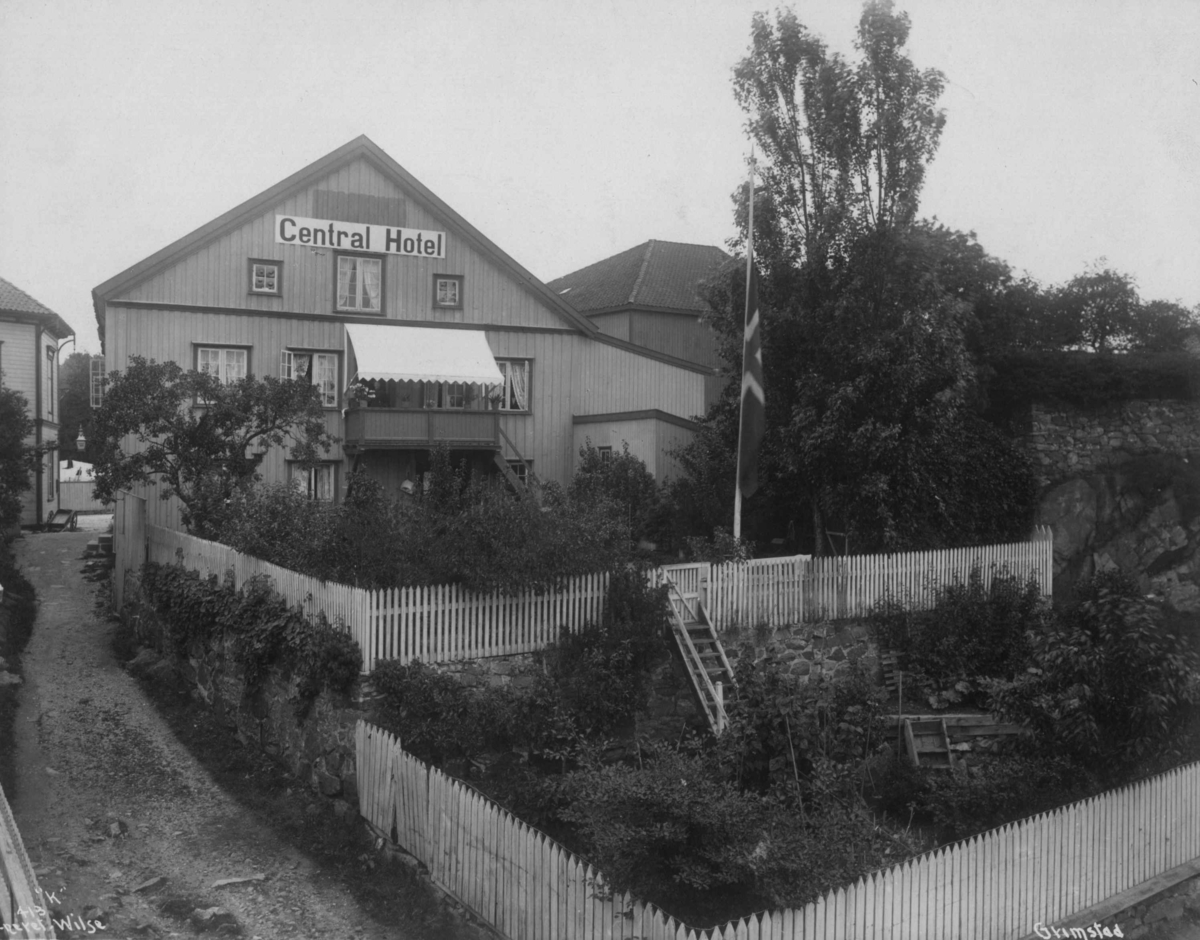 Anders Beer Wilse, Grimstad 1912.