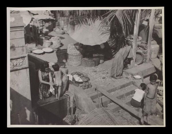 Hardy, Bert, Street Scene