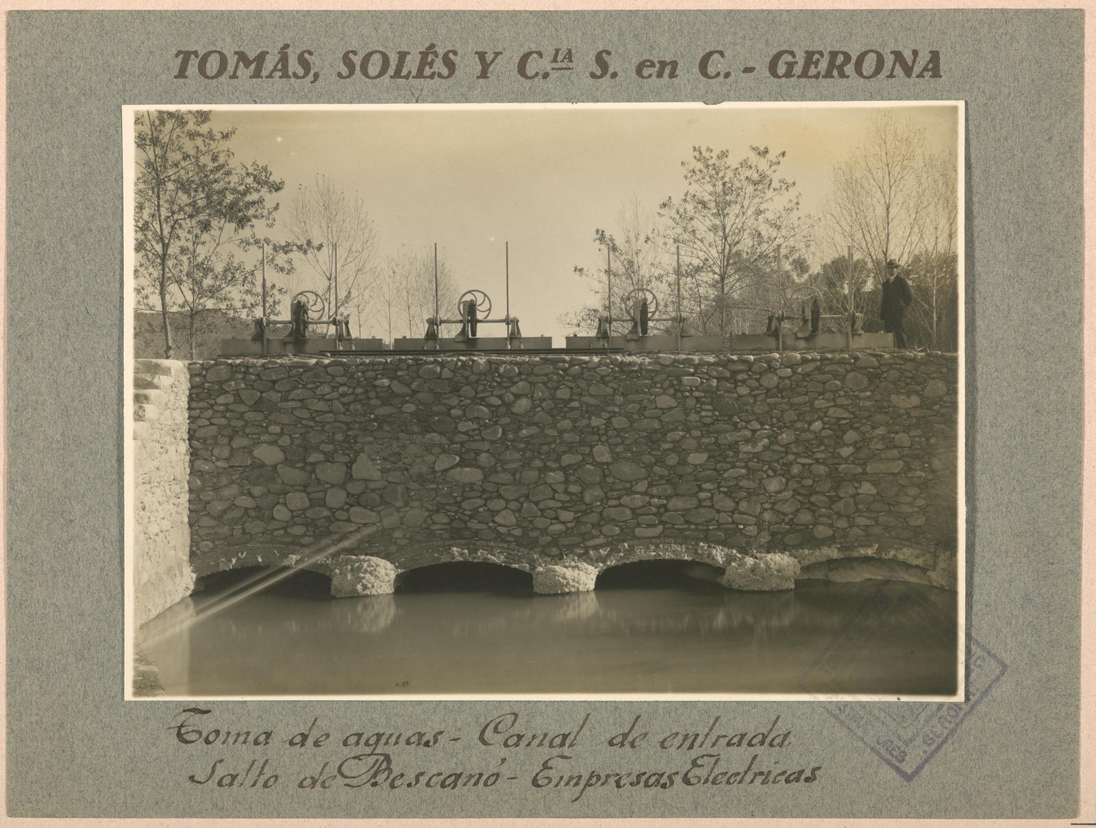 Desconegut, Toma de aguas. Canal de Entrada.Salto de Bescanó. Electrical Businesses