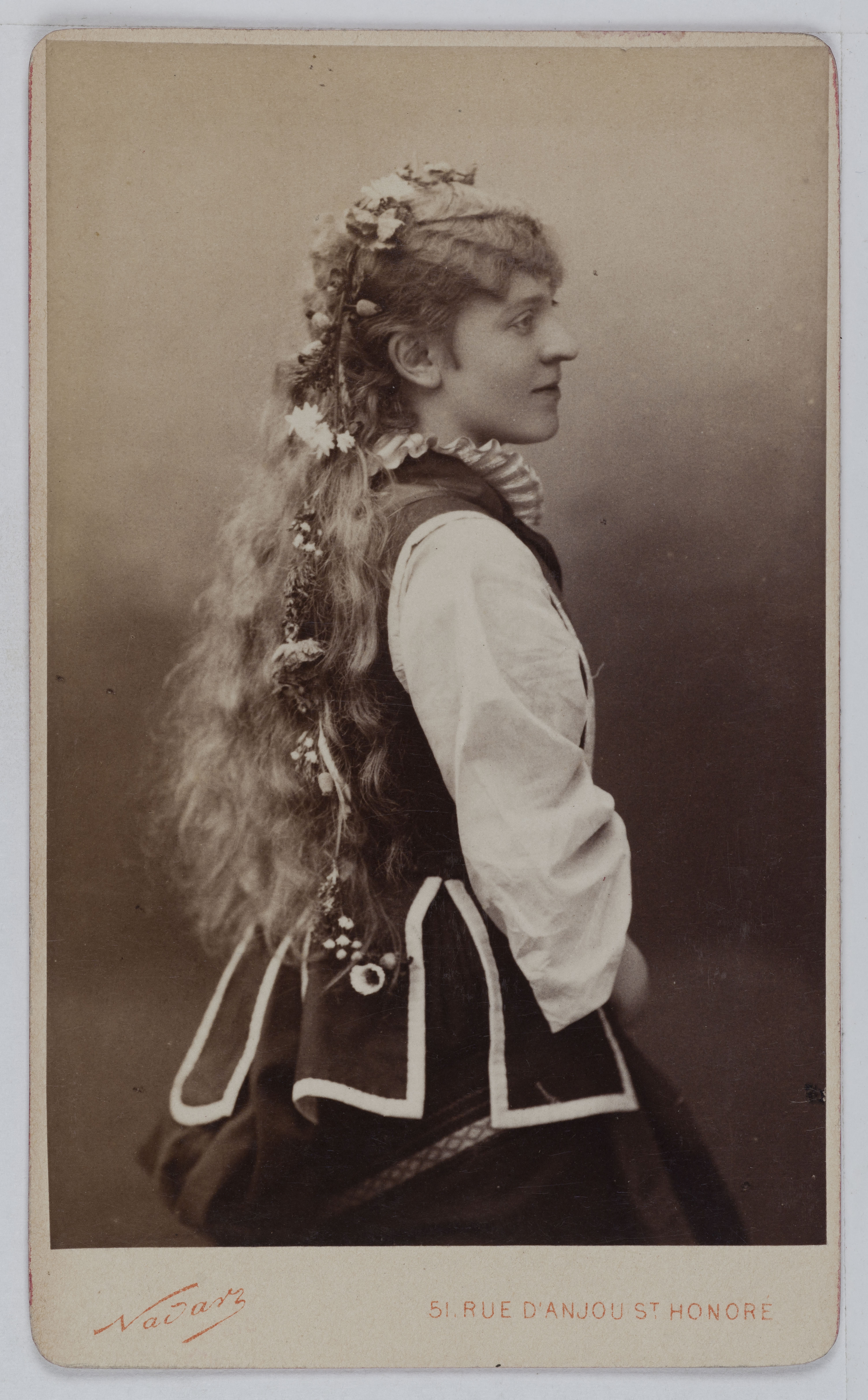 Atelier Nadar, Portrait de Suzanne Reichenberg (1853-1924), baronne de Bourgoing, actrice de théâtre.