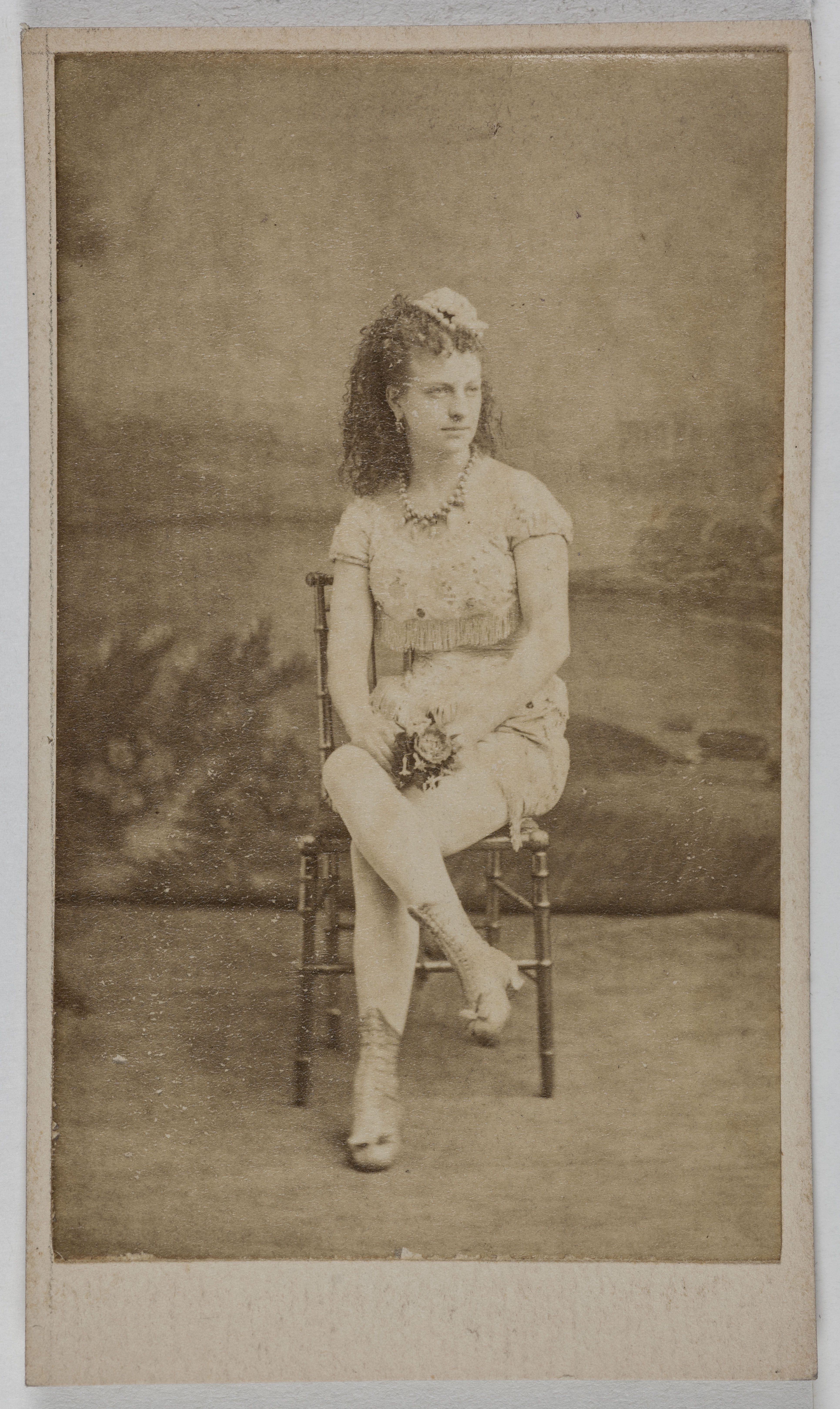 Anonyme, Portrait de Miss Lina, (actrice)