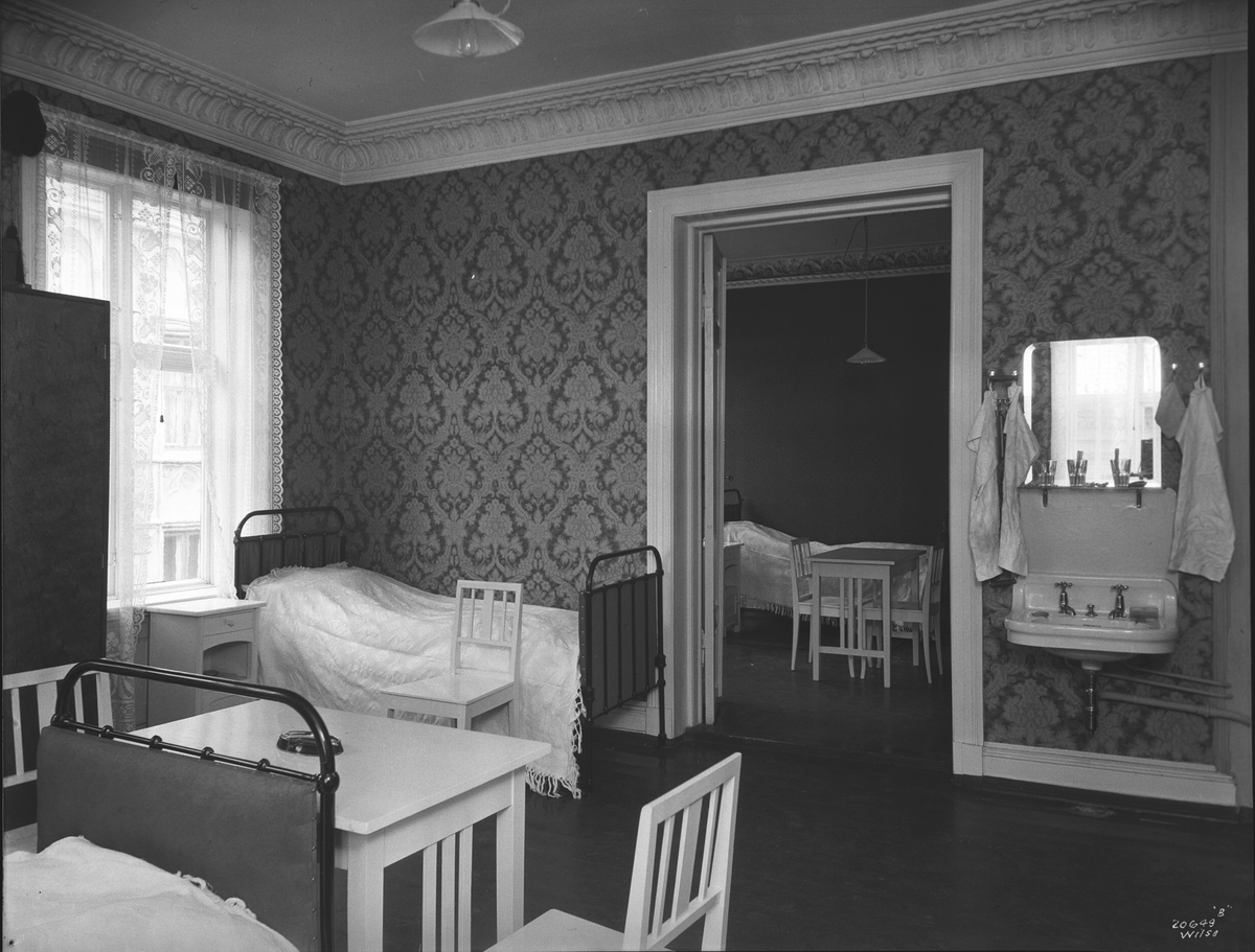 Anders Beer Wilse, Konv: Hotelfagskolen