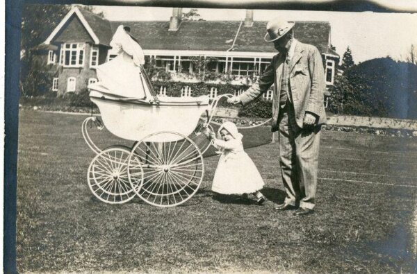 Unknown, Photograph