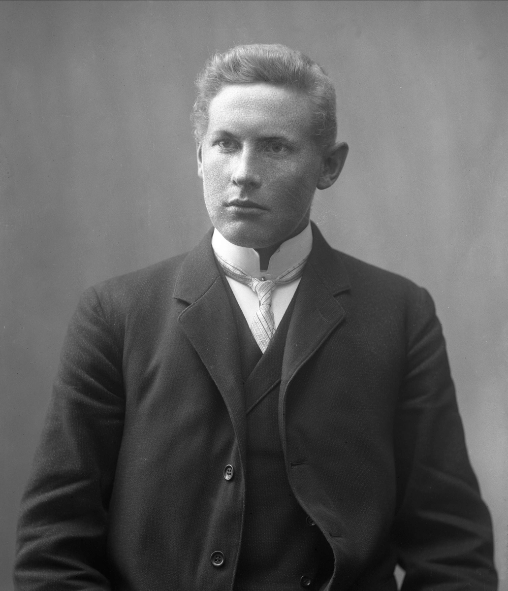 Gustav Borgen, NFB.40062