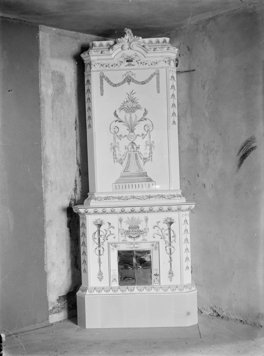 Henri Osti's Fotografiateliér, Tavern furnace from C. Boivies Kakelfabrik AB, Uppsala 1903