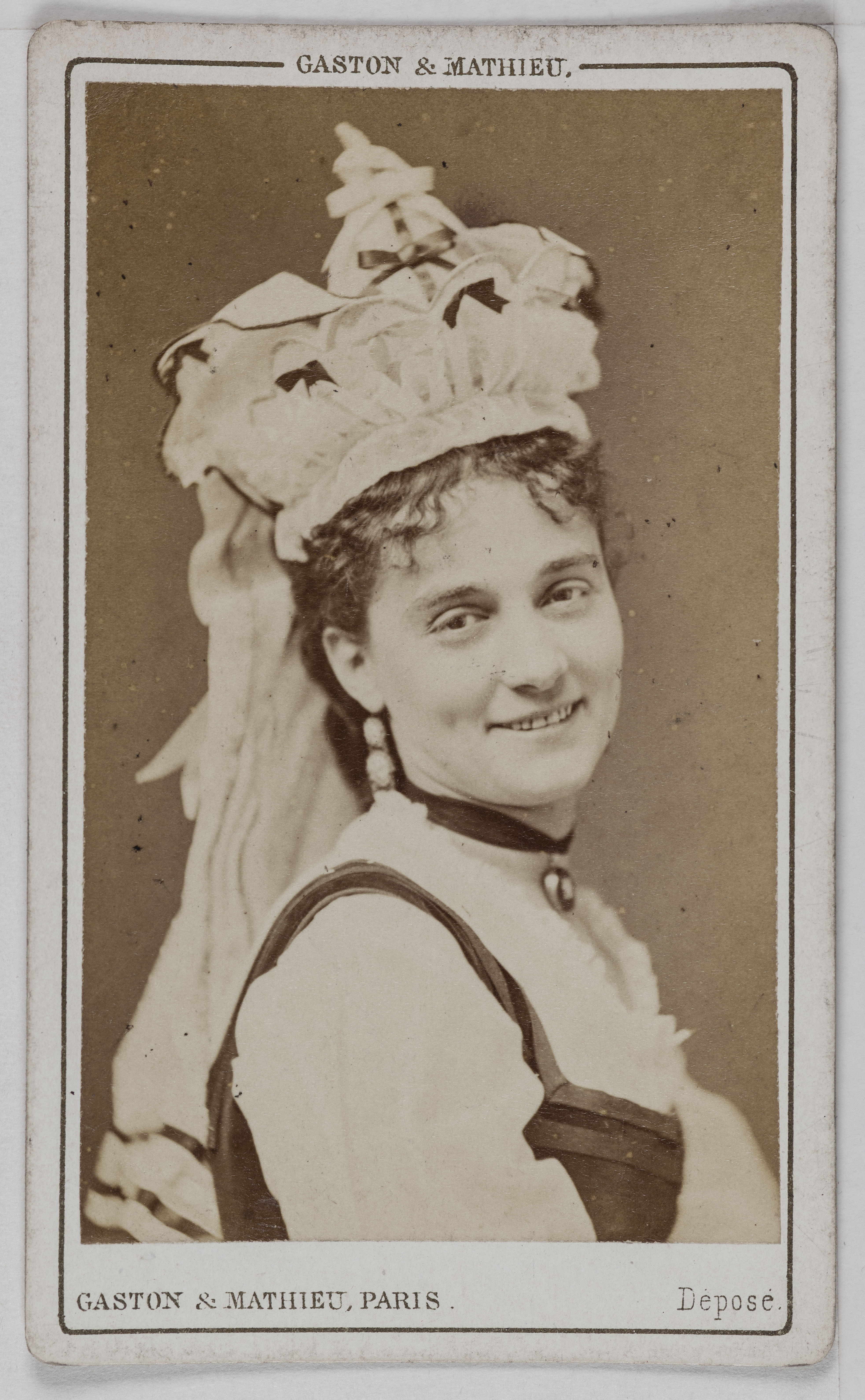 Gaston & Mathieu, Portrait de Maria, (actrice)