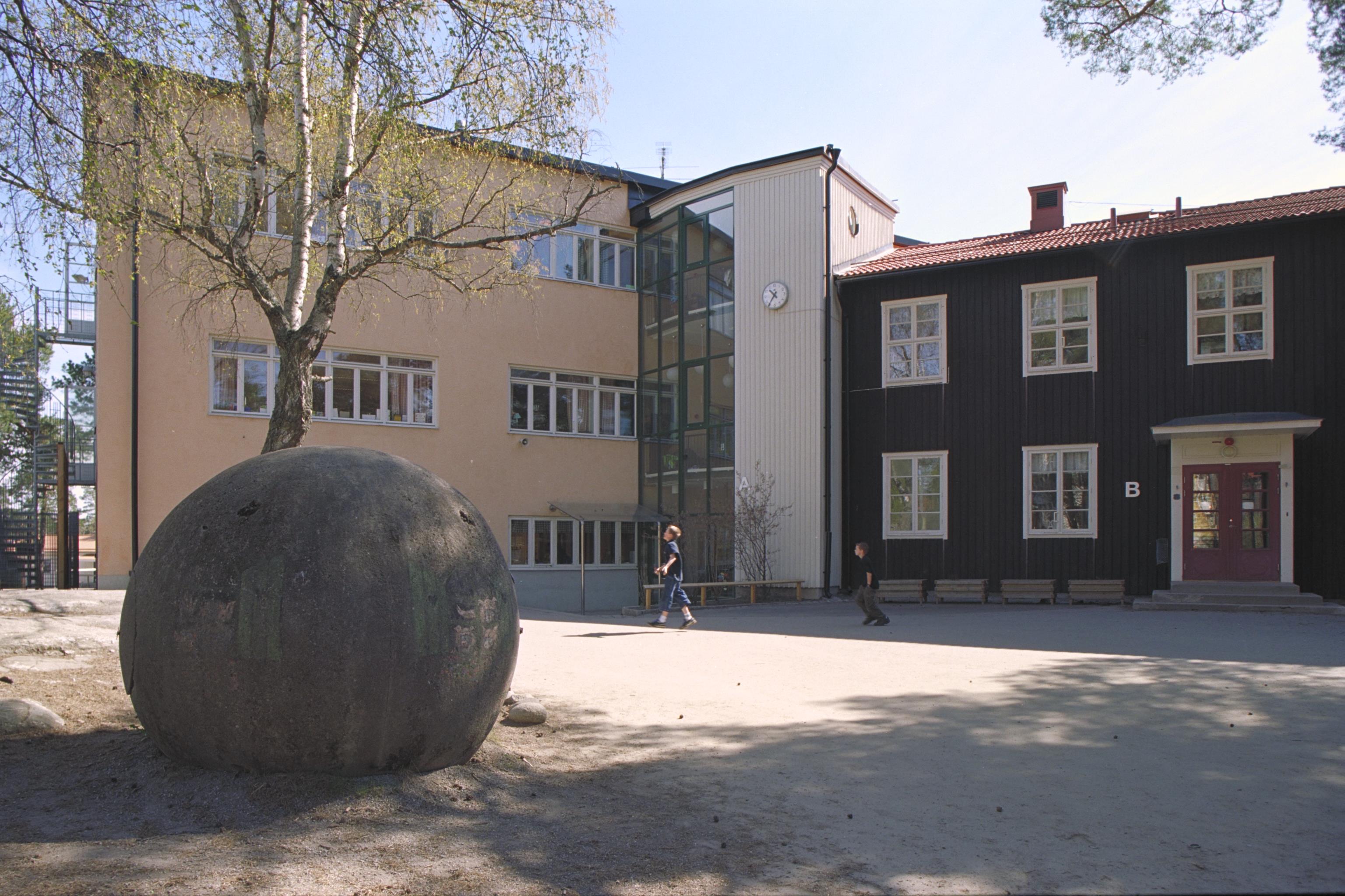 Bengt A Lundberg, Smedslättskolan