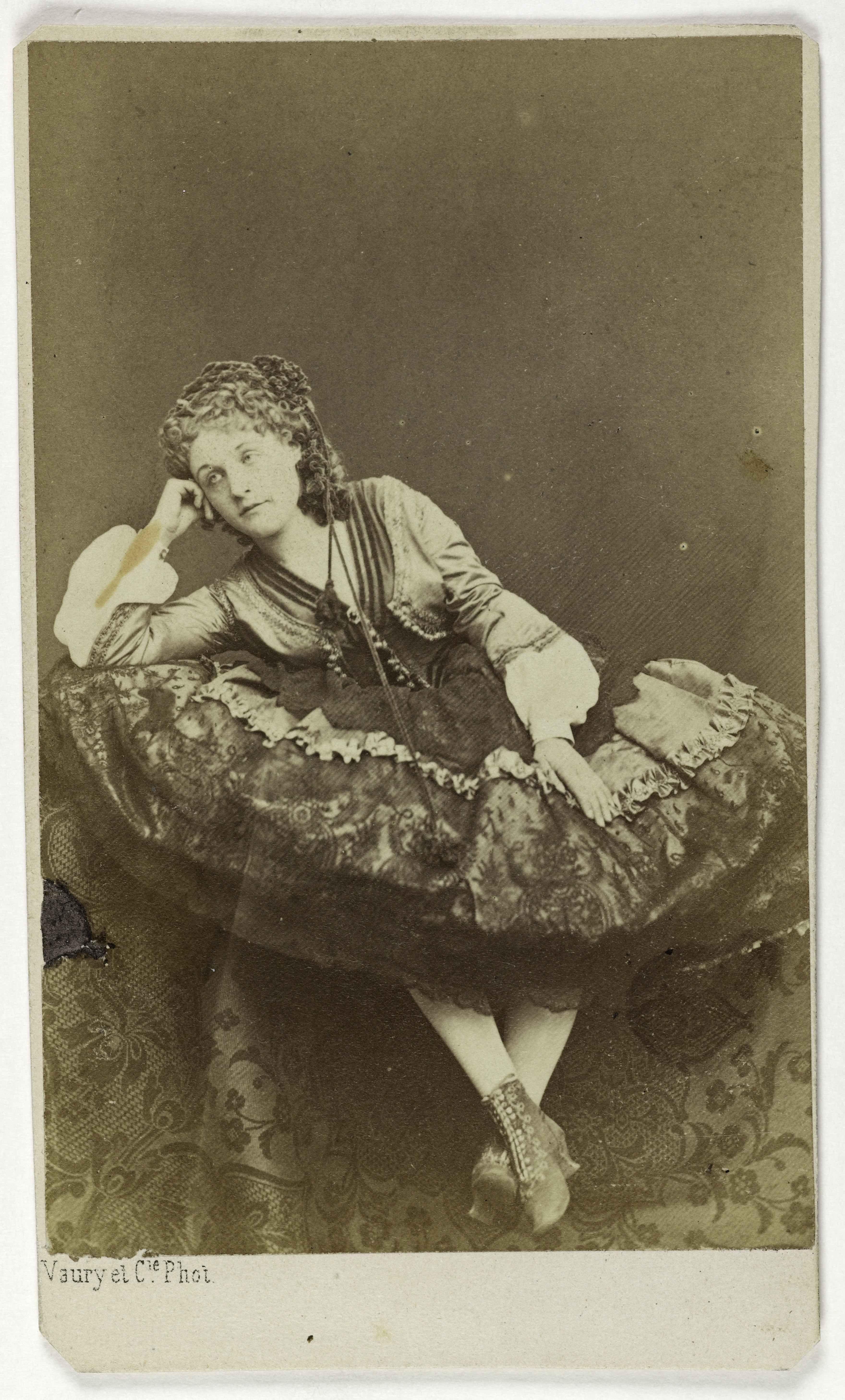 Vaury et Cie, Portrait de Latour Amélie, (Julie Lieutet, dite), (actrice)