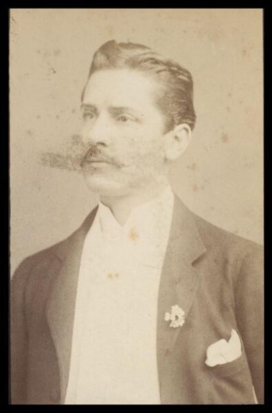 London Stereoscopic and Photographic Company, Guy Little Theatrical Photograph