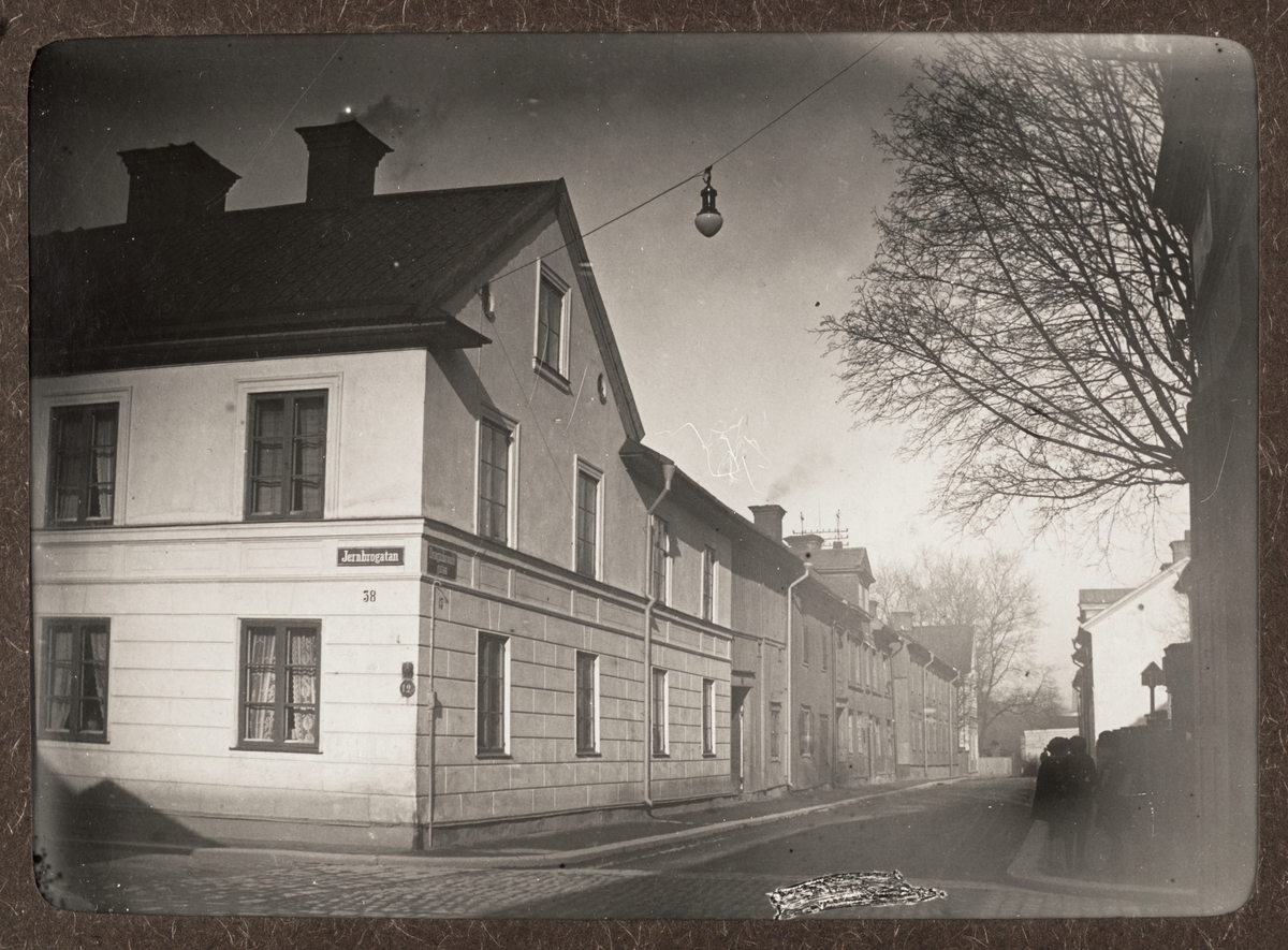 August Fredrik Schagerström, Hörnet Järnbrogatan, nuvarande S:t Olofsgatan - Dragarbrunnsgatan, Uppsala sannolikt 1920-tal